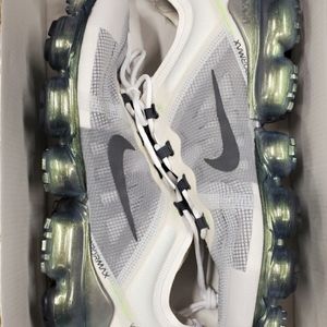 SOLD OUTSIDE OF POSH